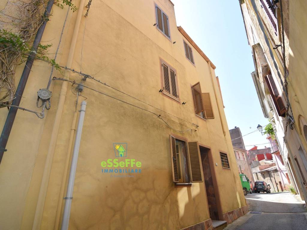 casa indipendente in vendita a Cuglieri
