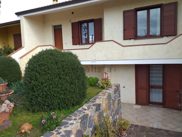 casa indipendente in vendita a Cuglieri in zona Santa Caterina di Pittinuri