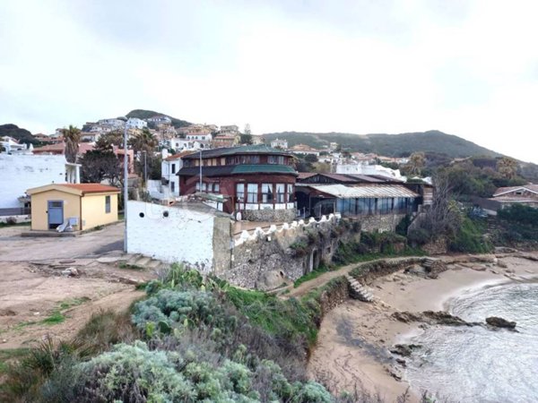 negozio in vendita a Cuglieri in zona S'Archittu