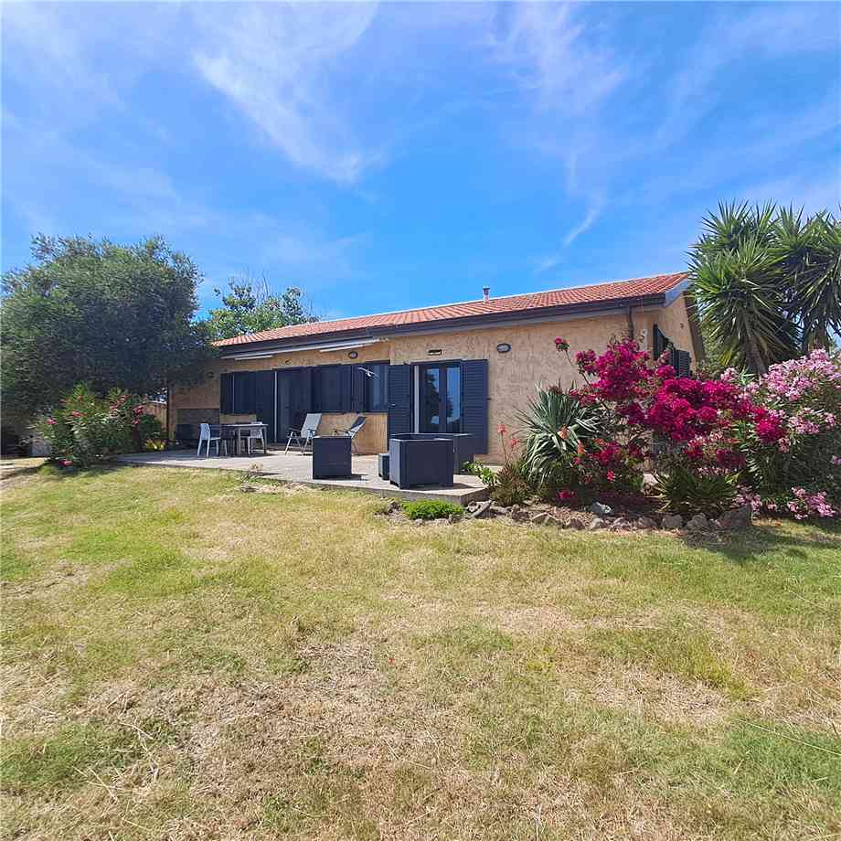 casa indipendente in vendita a Cuglieri in zona Torre del Pozzo