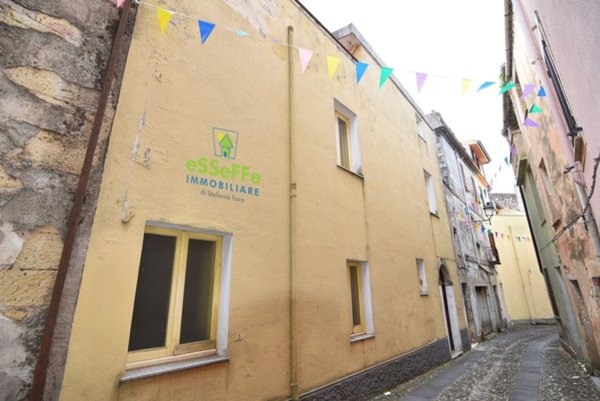 casa indipendente in vendita a Cuglieri