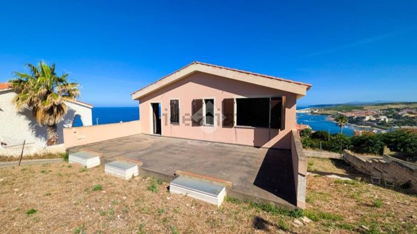 appartamento in vendita a Cuglieri in zona Torre del Pozzo