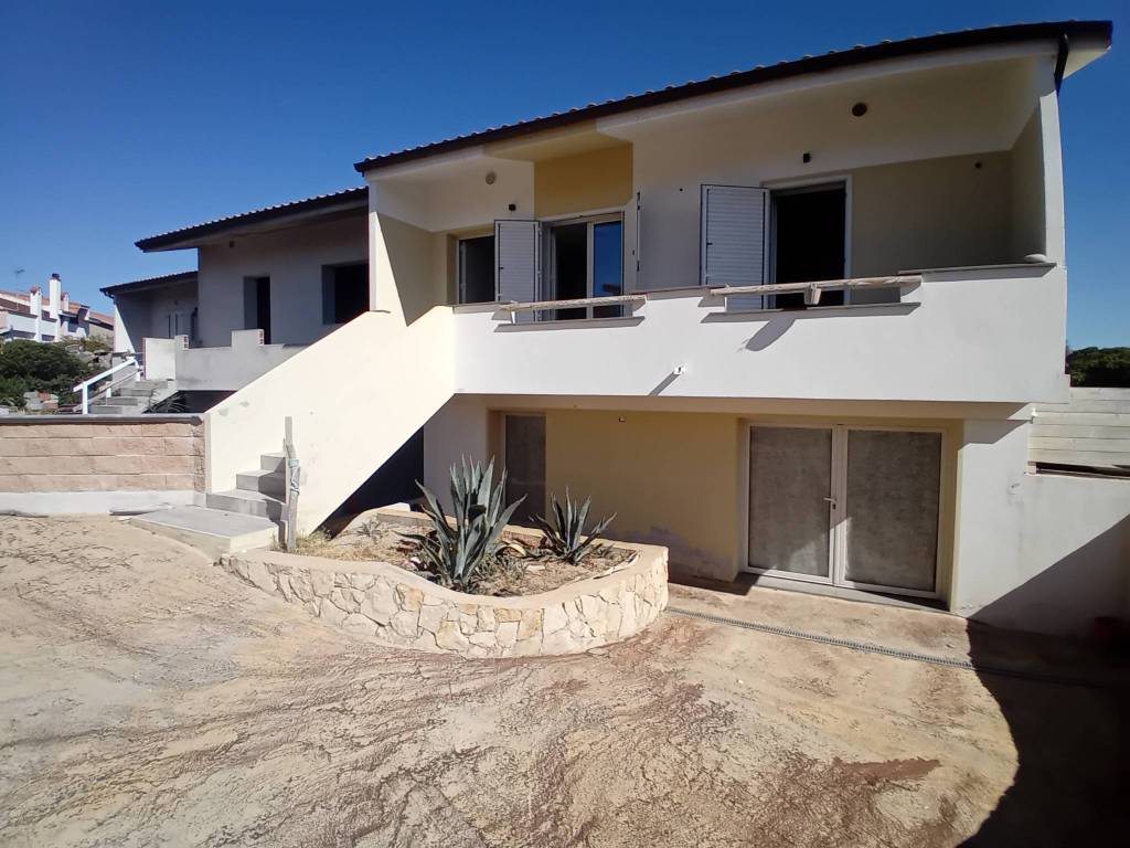 casa indipendente in vendita a Cuglieri in zona Santa Caterina di Pittinuri