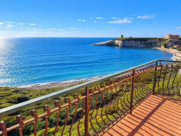 casa indipendente in vendita a Cuglieri in zona Santa Caterina di Pittinuri