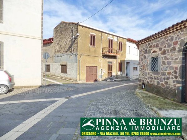 casa indipendente in vendita a Narbolia