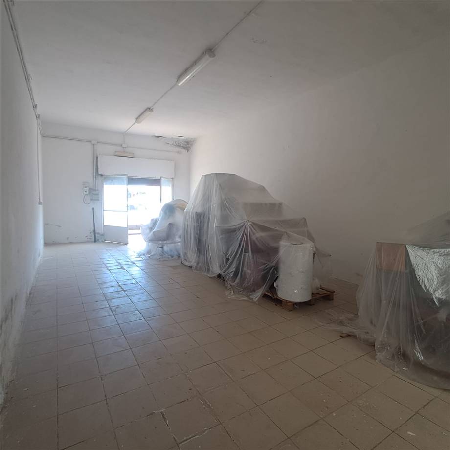 negozio in vendita a Nurachi