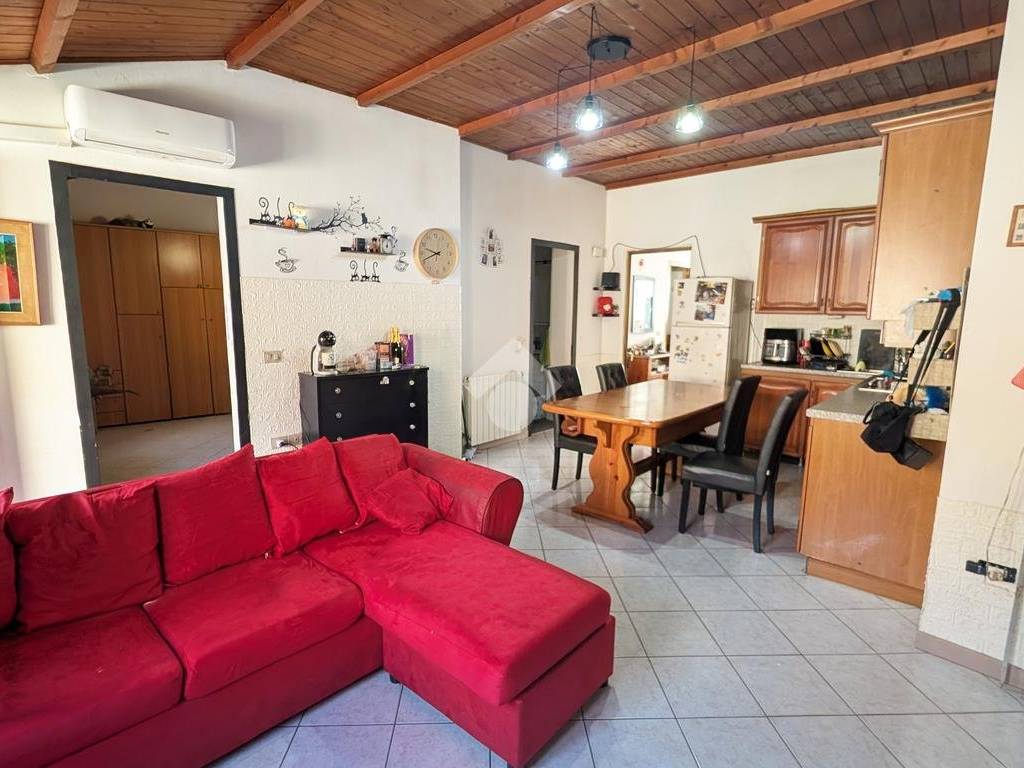 casa indipendente in vendita a Nurachi