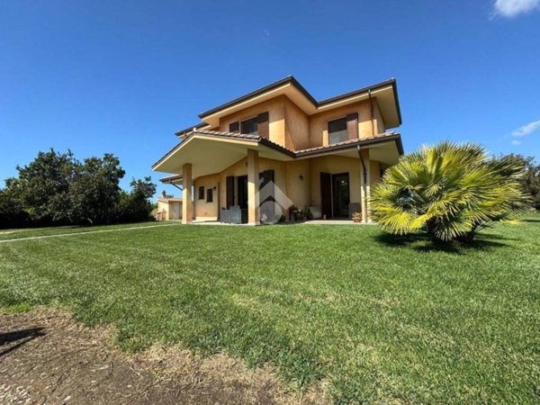 casa indipendente in vendita ad Oristano in zona Nuraxinieddu