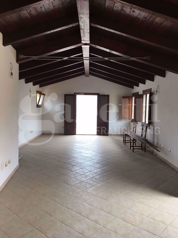 appartamento in vendita ad Oristano in zona Centro storico