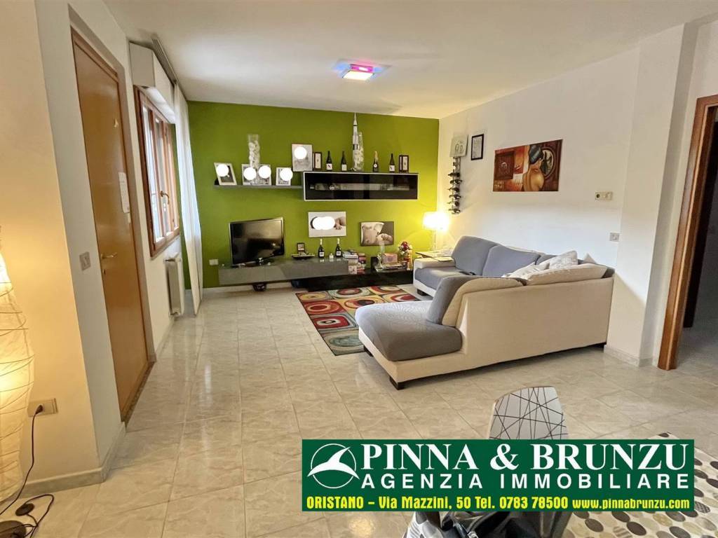 casa indipendente in vendita ad Oristano