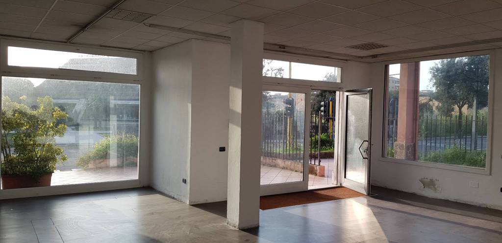 negozio in vendita ad Oristano