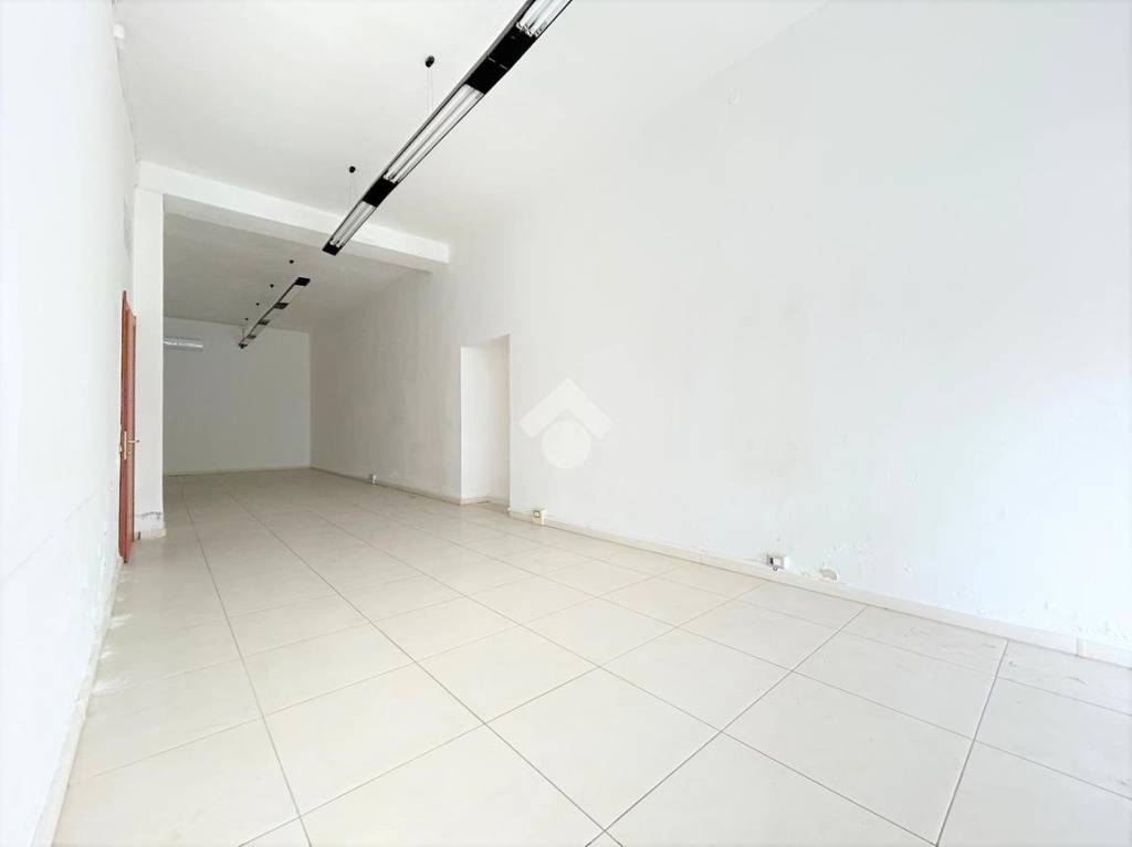 negozio in vendita ad Oristano in zona Centro storico