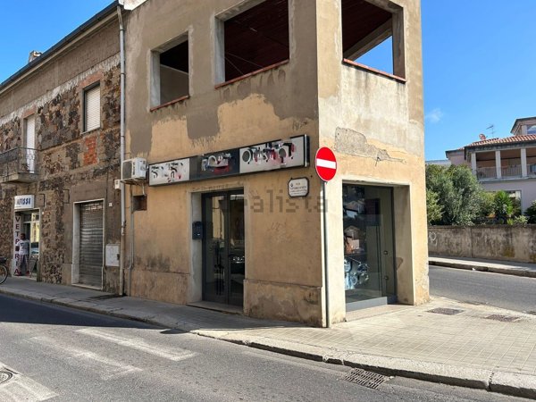 locale commerciale in vendita ad Oristano in zona Centro storico
