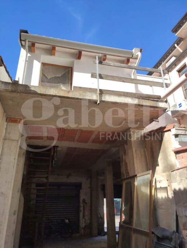 casa indipendente in vendita ad Oristano