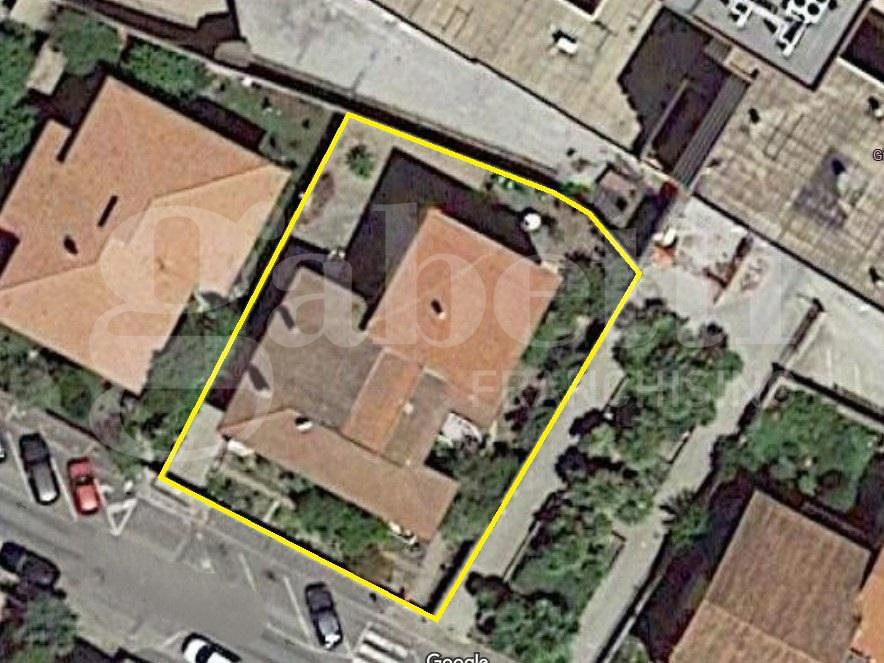 casa indipendente in vendita ad Oristano in zona Centro storico