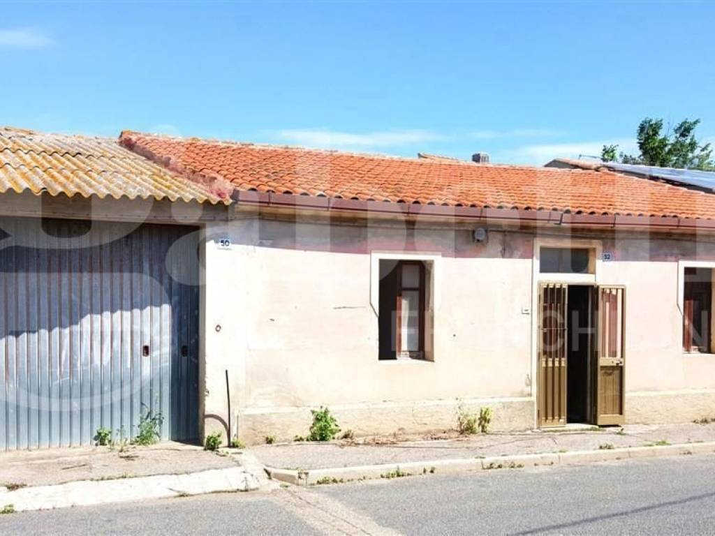 casa indipendente in vendita ad Oristano in zona Centro storico