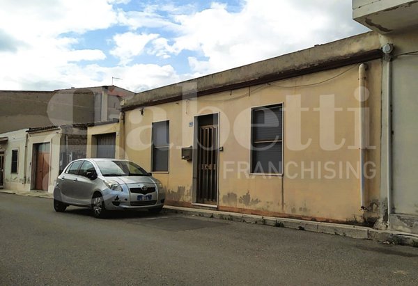 casa indipendente in vendita ad Oristano in zona Sili