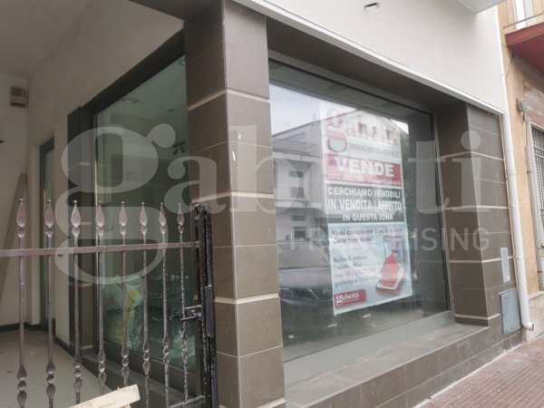 negozio in vendita ad Oristano in zona Centro storico