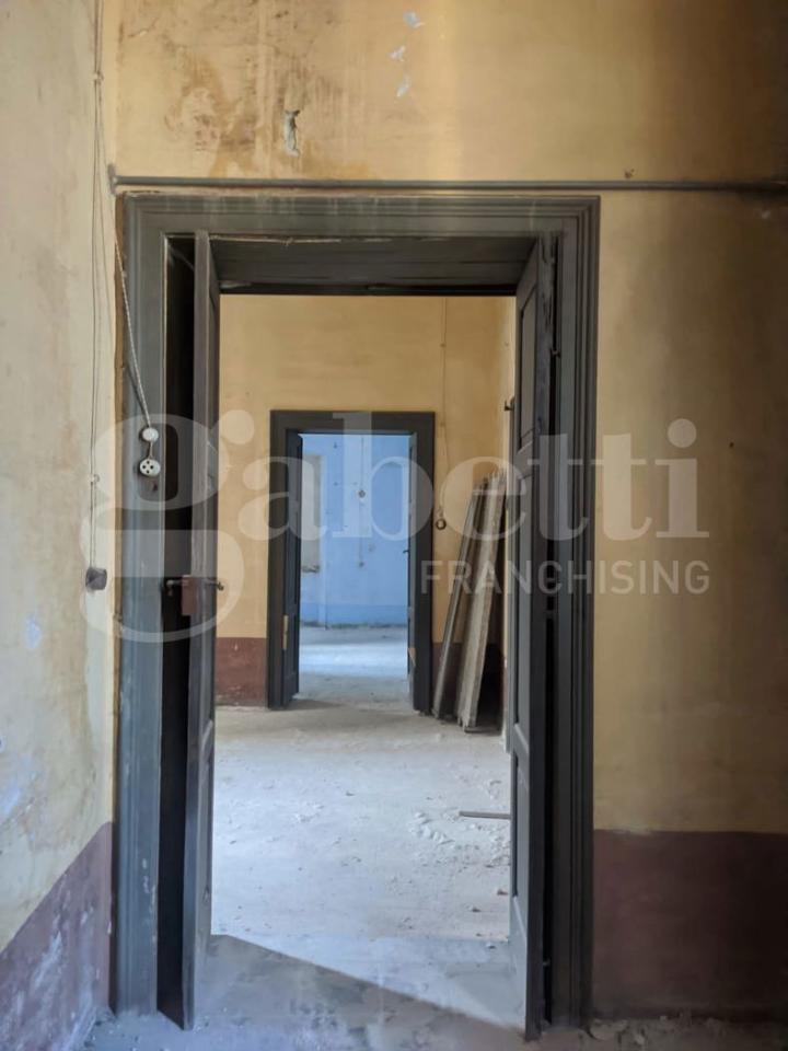 casa indipendente in vendita ad Oristano in zona Centro storico