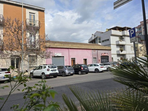 negozio in vendita ad Oristano