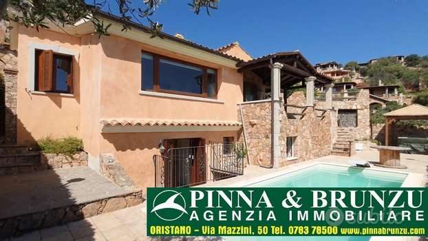 casa indipendente in vendita ad Oristano