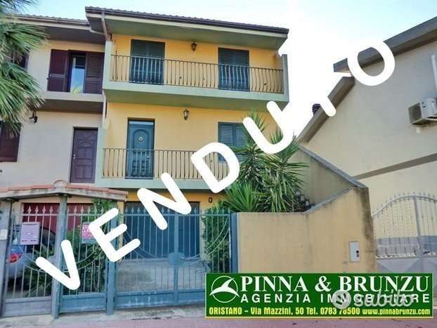 casa indipendente in vendita ad Oristano