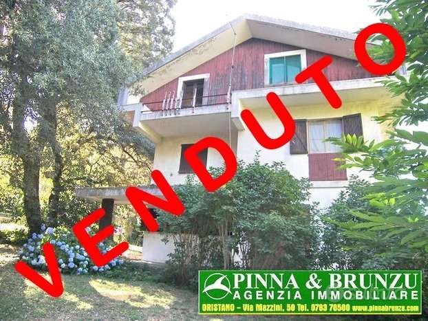 casa indipendente in vendita ad Oristano