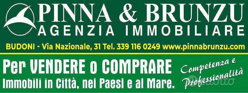 casa indipendente in vendita ad Oristano