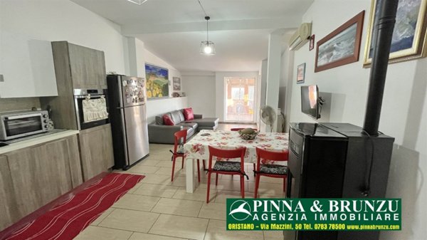 casa indipendente in vendita ad Oristano