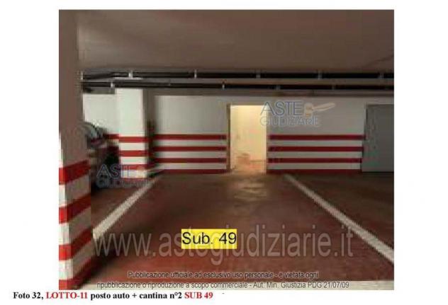 locale commerciale in vendita ad Oristano