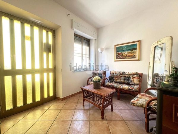 casa indipendente in vendita ad Oristano in zona Centro storico