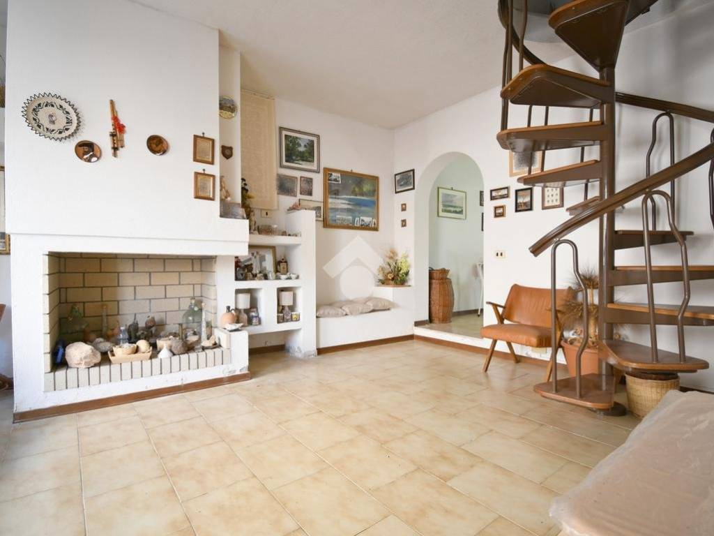 casa indipendente in vendita ad Oristano in zona Nuraxinieddu
