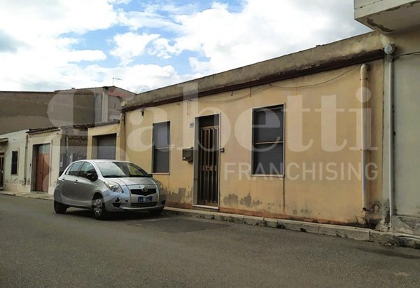 casa indipendente in vendita ad Oristano in zona Sili
