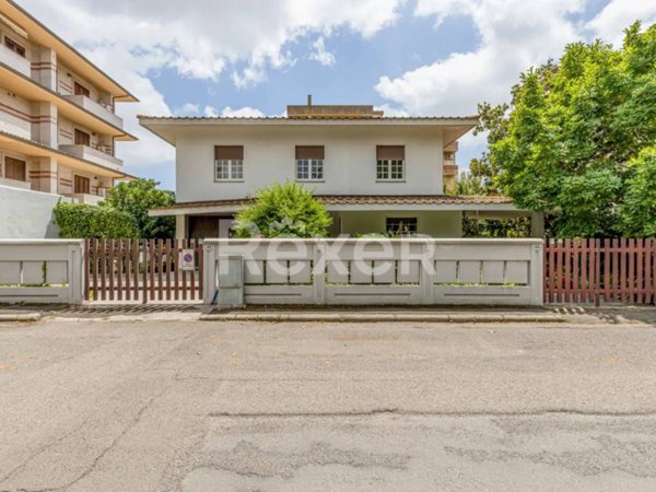 casa indipendente in vendita ad Oristano