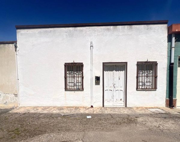 casa indipendente in vendita ad Oristano in zona Centro storico