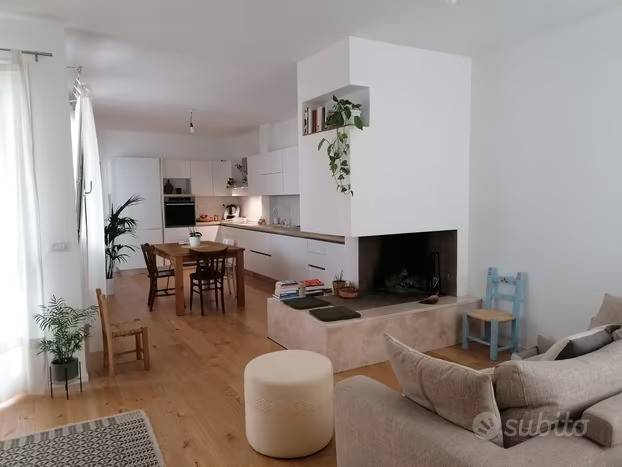 casa indipendente in vendita ad Oristano in zona Donigala