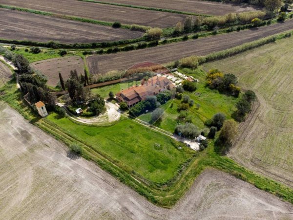 casa indipendente in vendita ad Oristano in zona Massama