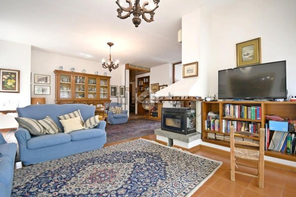 casa indipendente in vendita ad Oristano in zona Centro storico