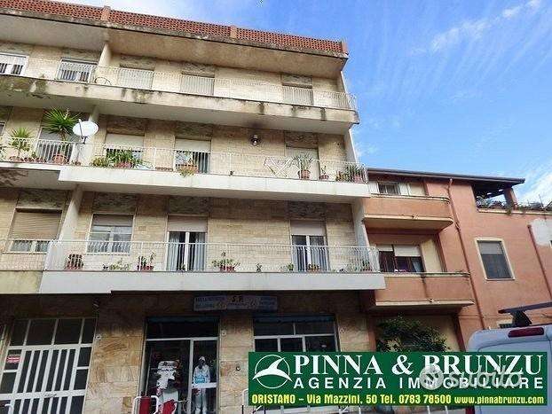 appartamento in vendita ad Oristano in zona Centro storico