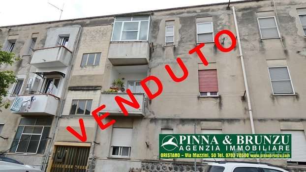 appartamento in vendita ad Oristano in zona Centro storico