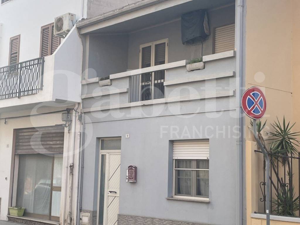 casa indipendente in vendita ad Oristano