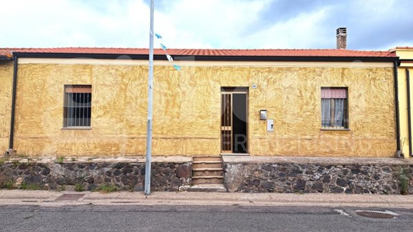 casa indipendente in vendita ad Oristano in zona Massama