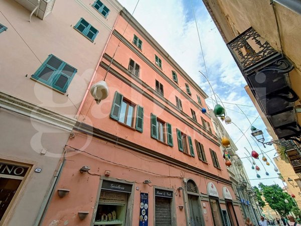 appartamento in vendita ad Oristano in zona Centro storico