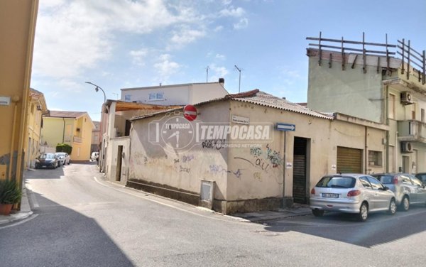 appartamento in vendita ad Oristano in zona Centro storico