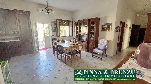 casa indipendente in vendita ad Oristano in zona Donigala