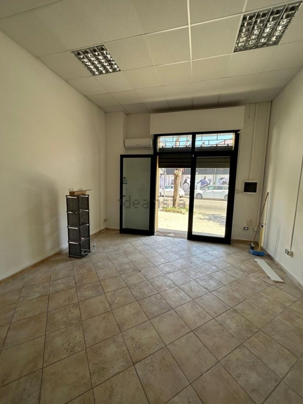 locale commerciale in vendita ad Oristano