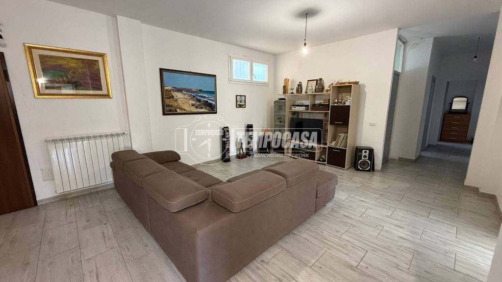 appartamento in vendita ad Oristano in zona Centro storico