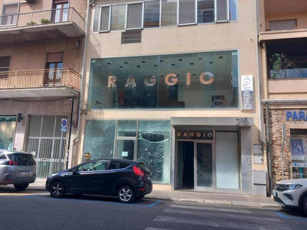 negozio in vendita ad Oristano in zona Centro storico