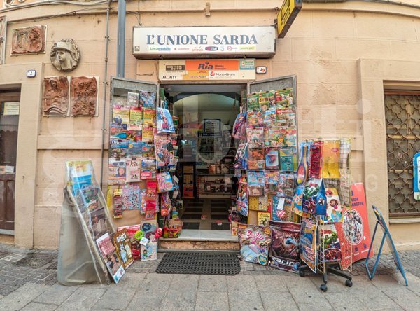 negozio in vendita ad Oristano in zona Centro storico