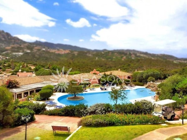 negozio in vendita ad Oristano